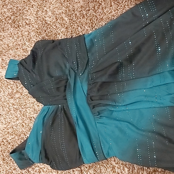 Dressy tank top- size S - Picture 3 of 3